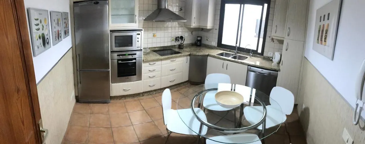 Canarifornia - Free Parking And Family Getaway Apartment Telde